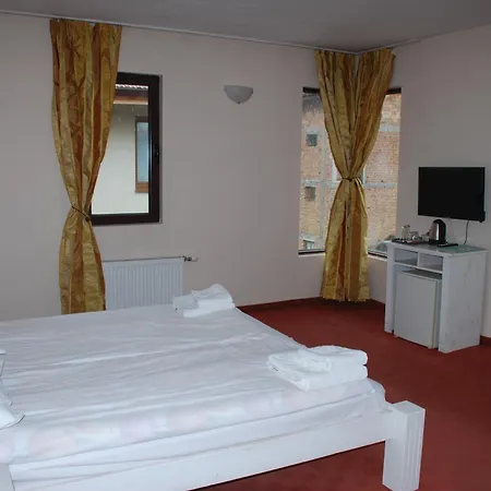 Guest house Anex 2*