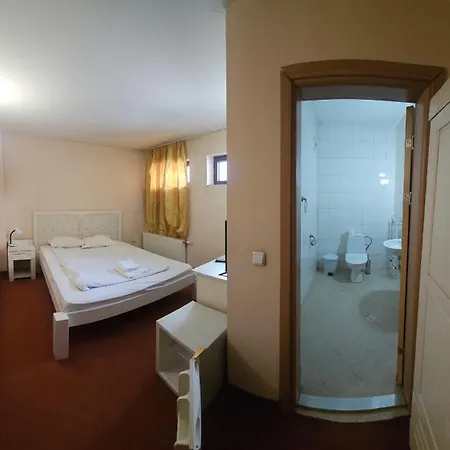Anex Πανσιόν 3*